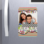 Monogram Kleurrijke Moderne Bloemen Gepersonalisee Magneet<br><div class="desc">Dit moderne,  heldere en kleurrijke bloemenontwerp is voorzien van je favoriete foto en monogram omringd door bloemenmotieven,  streepjes en dambordpatronen #mode #magnets #kitchen #photo #addyourown #diy #doityourself #home #kantoor #work #photograph #decor #homedecor #onlineshopping #love #style #sale #shopping #smallbusiness</div>