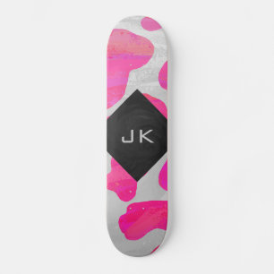 Monogram Koe Hot Pink en White Print Skateboard