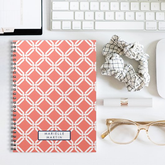 Monogram koraal en marinemonogrammen van Octagon Notitieboek