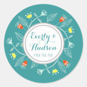 Monogram Koraal en Mint Modern Garland Ronde Sticker (Voorkant)