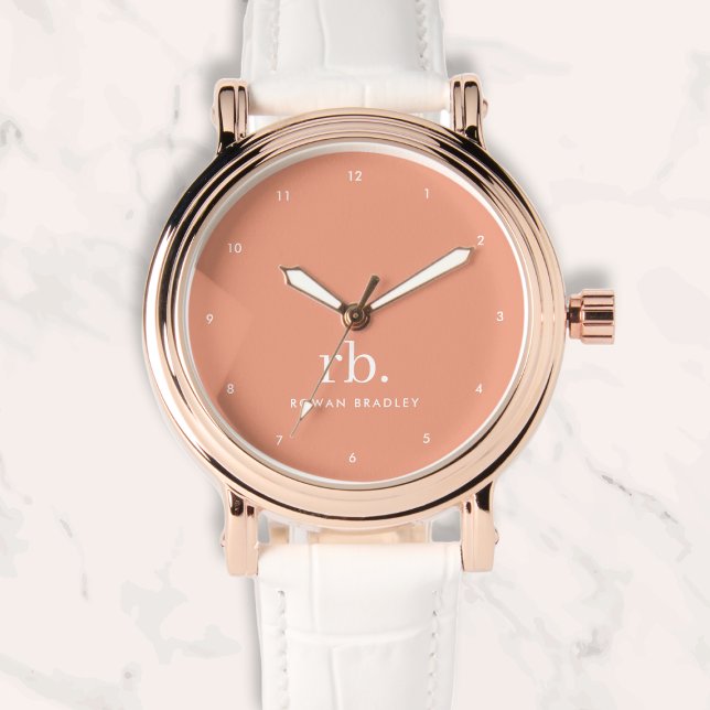 Monogram Koraal Peach Elegant Feminine minimalist  Horloge (Creator heeft geüpload)