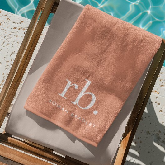 Monogram Koraal Peach Elegant Feminine minimalist Strandlaken