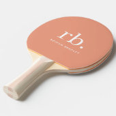 Monogram Koraal Peach Elegant Feminine minimalist Tafeltennisbatje (Voorkant Gekanteld)