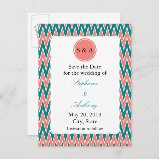 Monogram Koraal Roze en Blauwgroen Zigzag Sparen d Aankondigingskaart (Voorkant / Achterkant)