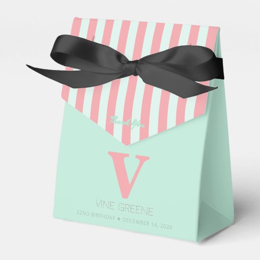 Monogram koraal strepen groene gunst doos bedankdoosjes (Voorkant Zijde)