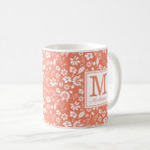 Monogram koraalpeach Tropical Flowers Koffiemok (Voorkant rechts)