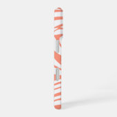 Monogram koraalroze gestreept zebrapatroon rendy iPhone 16 hoesje (Rechterkant)