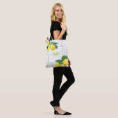 Monogram land citroenen waterverf rustiek hout tote bag (Op model)