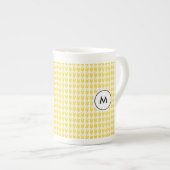 Monogram Latte Mokken | Gele houndstooth (Voorkant rechts)