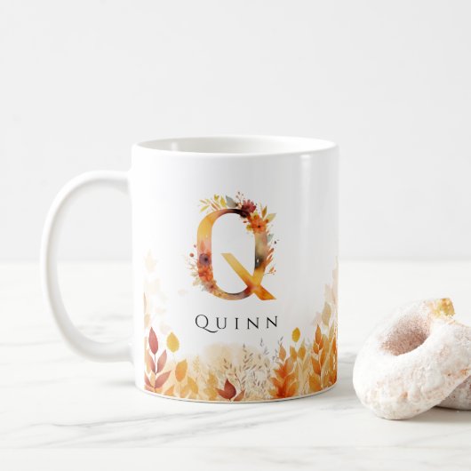 Monogram Letter Q Herfstbladeren Initiaal Koffiemok (Met donut)