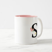 Monogram Letter S waterverf bloemen roze bouquet Tweekleurige Koffiemok (Voorkant rechts)