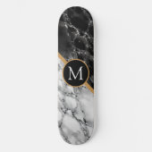 Monogram Letter Skateboard Cadeau Zwart Wit Marmer (Voorkant)