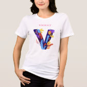 Monogram - Letter V Vetgedrukte kleurrijke verjaar Tri-Blend Shirt (Voorkant)