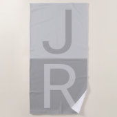 Monogram lichte grijze en grijze moderne Initialen Strandlaken (Voorkant)