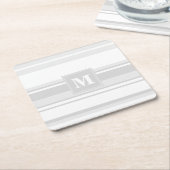 Monogram lichtgrijze strepen kartonnen onderzetters (Schuin)