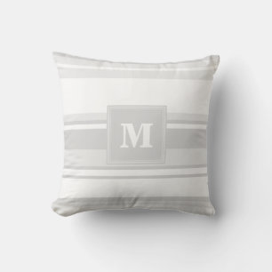 Monogram lichtgrijze strepen kussen