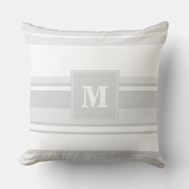 Monogram lichtgrijze strepen kussen (Voorkant)