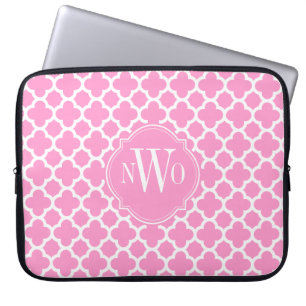Monogram lichtroze en wit Quatrefoil Patroon Laptop Sleeve