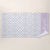Monogram lila en grijs Trellis | bewerkbare kleure Strandlaken (Voorkant)