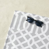Monogram lila en grijs Trellis | bewerkbare kleure Strandlaken (In situ)
