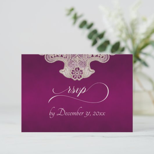 Monogram, Lint & Kant - Plum RSVP Kaartje (Staand voorkant)