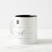 Monogram Live Laugh Love Inspirerend Quote Tweekleurige Koffiemok (Voorkant links)