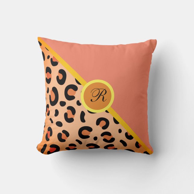 Monogram Luipaardprint Twee Tons Goud Koraal Roze Kussen (Voorkant)