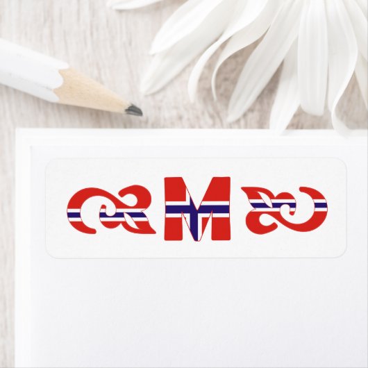 Monogram M Noors etiket (Insitu)