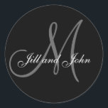 Monogram M Wedding Bride Groom Date Seal Ronde Sticker<br><div class="desc">DIT IS DE BEST VERKOPENDE MONOGRAM STICKER VAN DE MONOGRAM GALERIJ. MONOGRAM GALLERY GIFTS is de "zusterwinkel" van DE MONOGRAM GALLERY op Zazzle. We willen graag deze envelop laten zien en sticker ontwerpen hier in de Monogram Gallery Gifts Store voor onze klanten. Het ontwerp is eenvoudig maar zeer elegant en...</div>