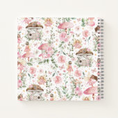 Monogram magisch bos — roze roze tuin notitieboek (Achterkant)