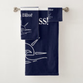 Monogram marineblauw streepjes nautisch strandhuis bad handdoek (Insitu)