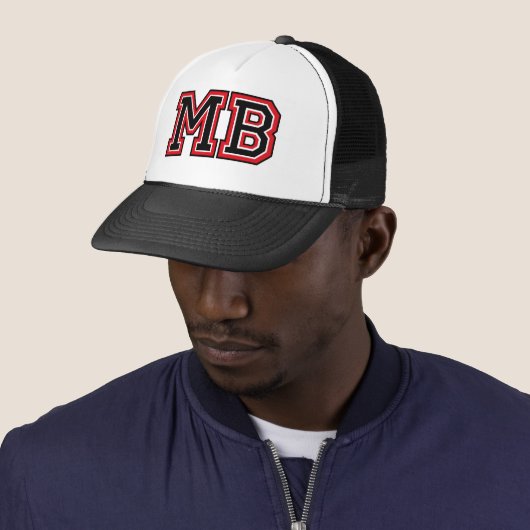 Monogram "MB" in hoofdletters Trucker Pet (In situ)