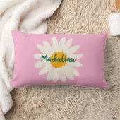 Monogram meisjesachtige roze achtergrond Witte blo Kussen (Deken)