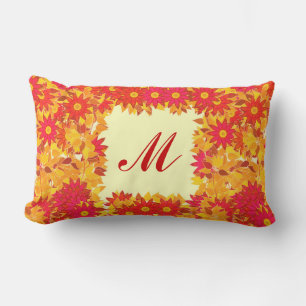 Monogram met bloemen - rood en goud kussen