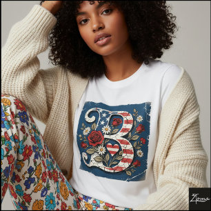 Monogram met bloemmotief en Amerikaanse vlagletter T-shirt