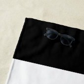 Monogram met gemiddelde strepen, zwart-witte naam strandlaken (In situ)