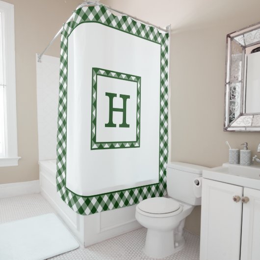 Monogram met groene witte Buffalo Check Border Douchegordijn (In situ)