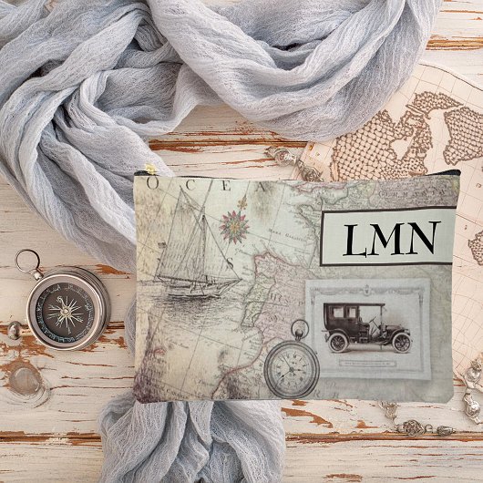 Monogram met vintage reisthema etui