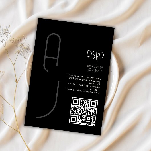 Monogram Minimal Wedding Qr Code Black RSVP  Kaartje