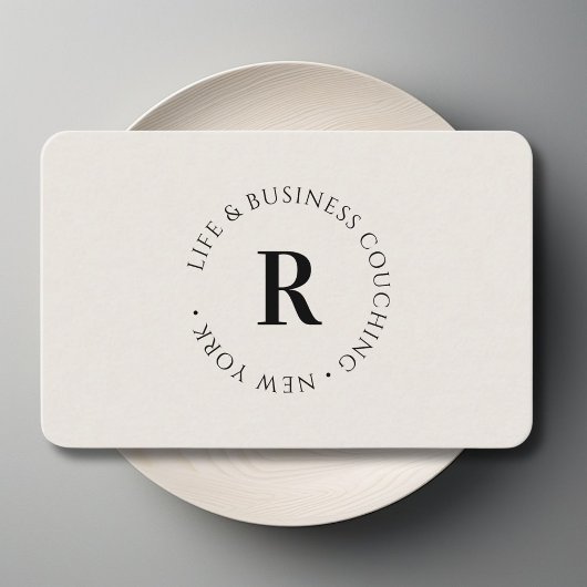 Monogram, minimale beige visitekaartje