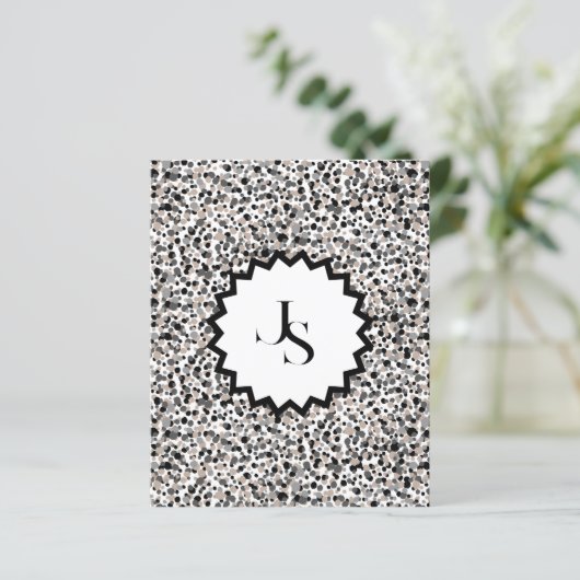 Monogram Minimalist Grey Black Beige Texture. (Staand voorkant)