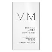 Monogram minimalistisch modern Gewoon wit Magnetisch Visitekaartje (Voorkant Verticaal)