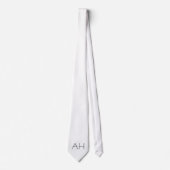 Monogram Minimalistische Witte Naam Modern Stropdas (Voorkant)