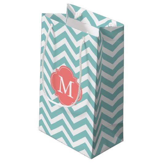 Monogram Mint en Koraal Zigzag Patroon Klein Cadeauzakje (Achterkant Gekanteld)