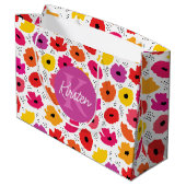 Monogram Modern Klaproos Bloempatroon Script Naam Groot Cadeauzakje (Achterkant Gekanteld)