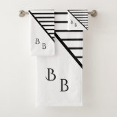 Monogram Modern Line Art Bad Handdoek (Insitu)