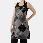 Monogram Modern Plaid Grijs Zwart Roze Schort (Insitu)