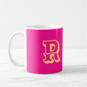 Monogram Modern Retro Lettertype Heet Roze Koffiemok (Links)