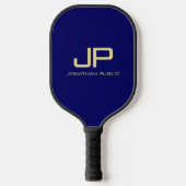Monogram Modern Sjabloon Elegant Navy Blue Gold Pickleball Paddle (Voorkant)