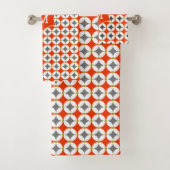 Monogram Modern Trendy Geometric Oranje Grey Bad Handdoek (Insitu)